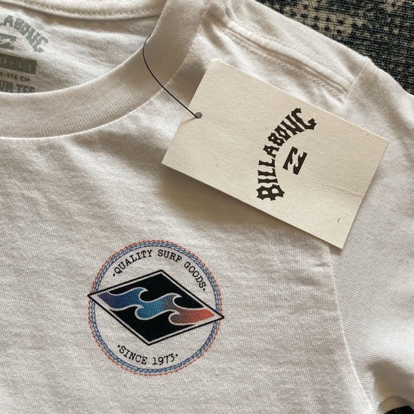 🆕 Billabong Boys Tee - Size 6 - Picture 2 of 7